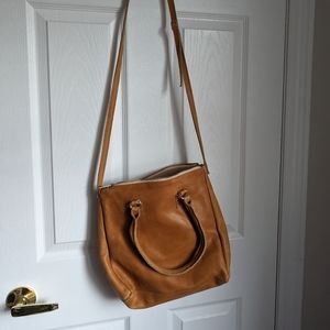 Ladies leather bag